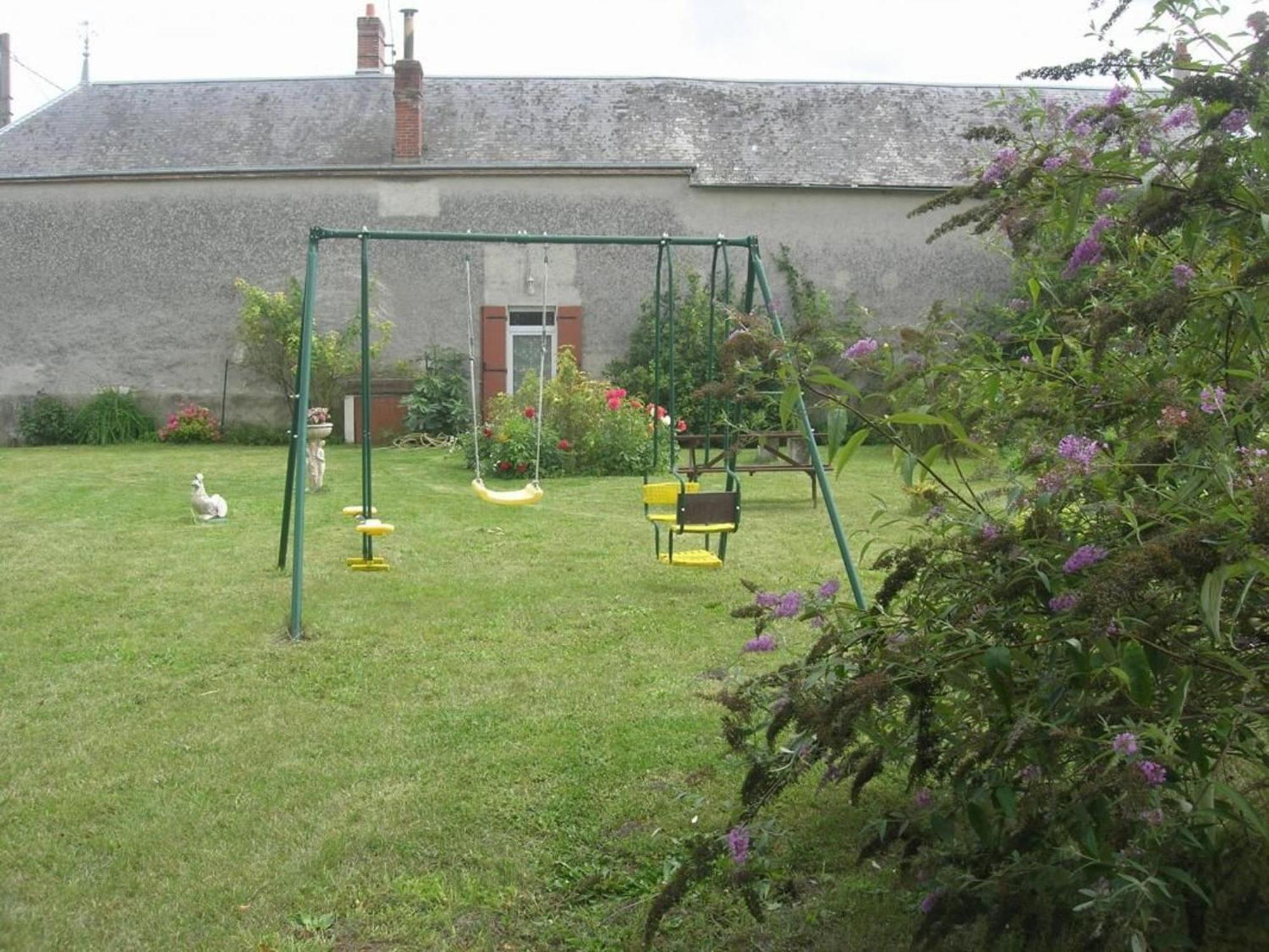 Charmante Longere Gatinaise - Cour Et Jardin Clos, Proche Paris Et Orleans - Fr-1-590-73 Sceaux-du-Gatinais Bagian luar foto